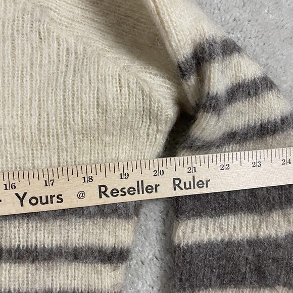 VTG Eider Knit Sweater Womens S Cream Gray Striped Turtleneck Iceland Wool Hair - Picture 5 of 7